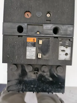 Merlin Gerin C160N vigi C160NHL interruttore