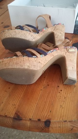 Sandalias Pepe Jeans Beige y Azul Talla 38