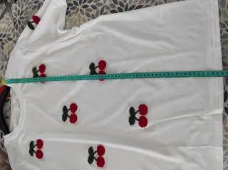 T-shirt donna con ciliegie tg XL