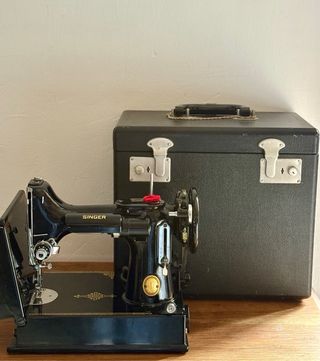 Macchina da cucire Singer 221 featherweight