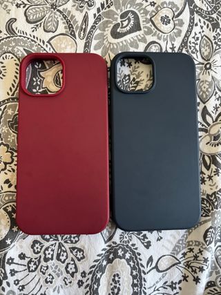 Funda iPhone 15 Roja y Azul Marino