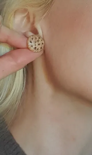 Orecchini biscotti con gocce di cioccolato