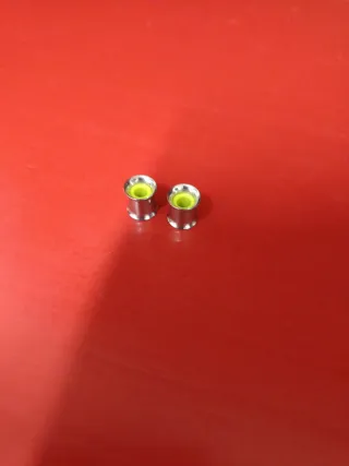 Túneles para orejas plata y verde