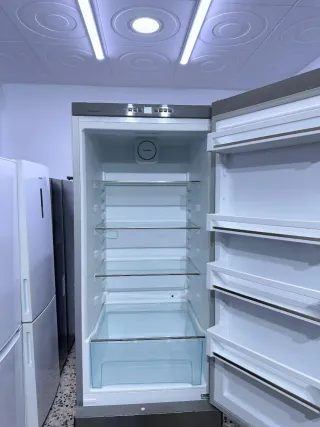 Nevera Liebherr con Garantía y Transporte