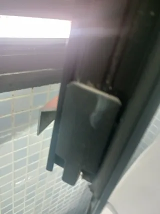 Puerta Balconera y ventanas Aluminio Negro