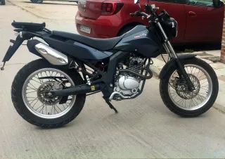 DERBI Naked Moto Manual Negra