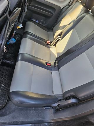 Volkswagen Caddy 2015 7 plazas
