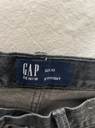 Pantalón vaquero GAP negro hombre Talla L