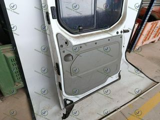7751472220 PUERTA LATERAL -DERECHA RENAULT TRAFIC