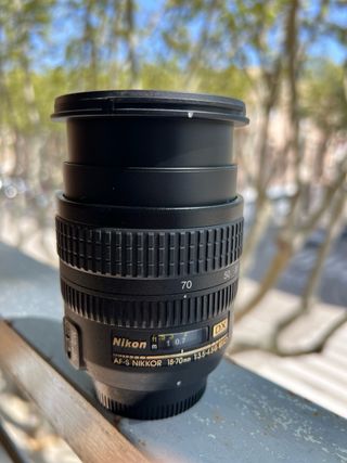 Objetivo Nikon AF-S Nikkor 18-70mm DX