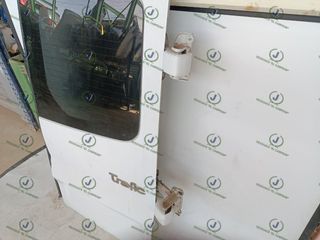 7751472648 PUERTA TRASERA DERECHA RENAULT TRAFIC I