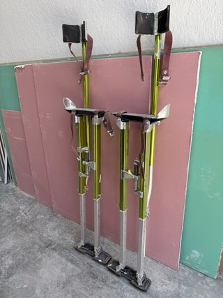 Zancos de trabajo para yeso y pintura