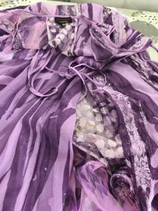 Vestido juvenil estampado morado