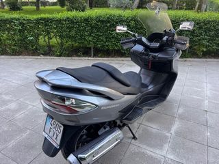 Suzuki Burgman 400cc 2009