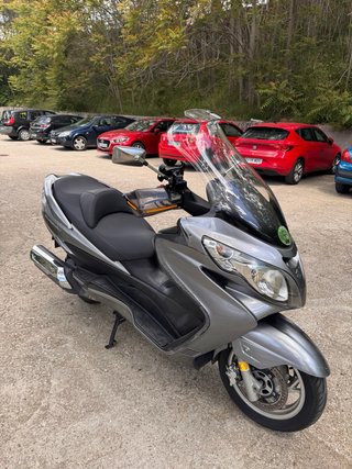 Suzuki Burgman 400cc 2009