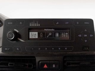 Peugeot Partner Furgon BlueHDi 100 Standard 600kg 75 kW (102 CV)