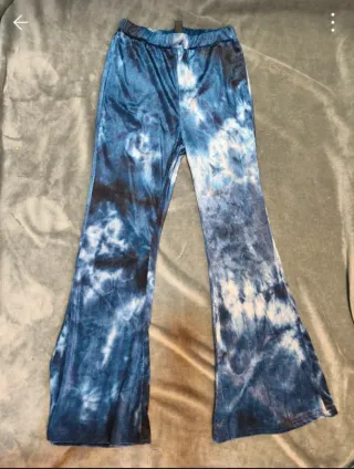 4 pantalones