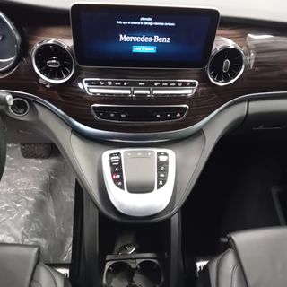 Mercedes-Benz Clase V 2022 BURMESTER