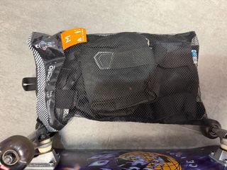 Skate Globe y protecciones