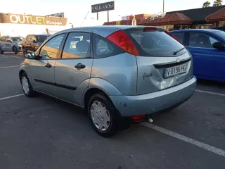 Ford Focus 2000
