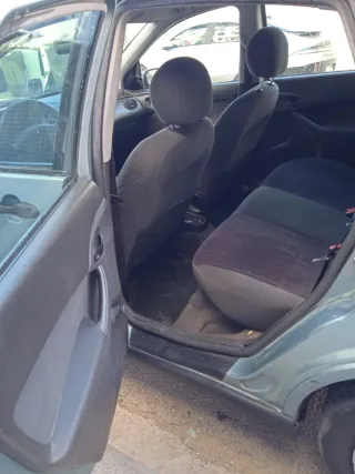 Ford Focus 2000