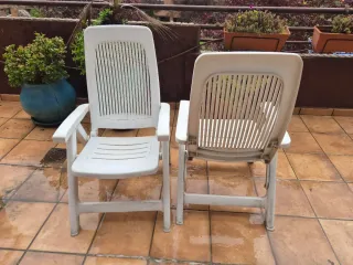 Conjunto mesa y sillas de jardín