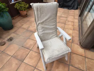 Conjunto mesa y sillas de jardín