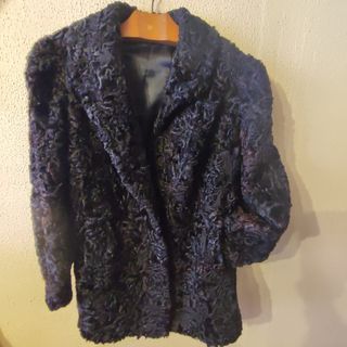 Chaqueta de piel negra