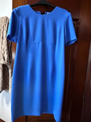 Conjunto chaqueta y vestido azul elegante