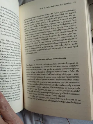 Luz tras las tinieblas: Vindicación de la Españ...