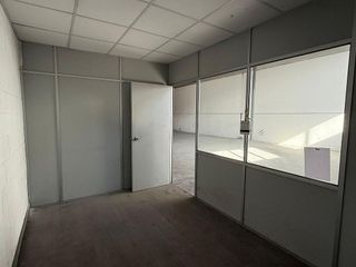Nave industrial en alquiler en Sils