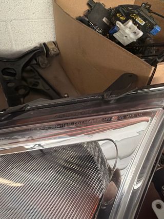 Faro delantero coche