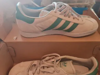 Adidas Gazelle Blancas y Verdes Talla X