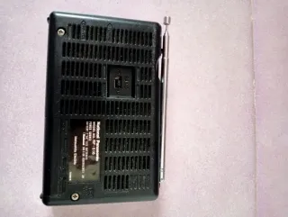 Radio Clásica Portátil a pilas National Panasoni