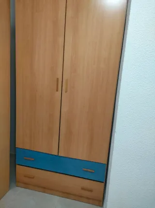 Armario 1 metro madera y azul