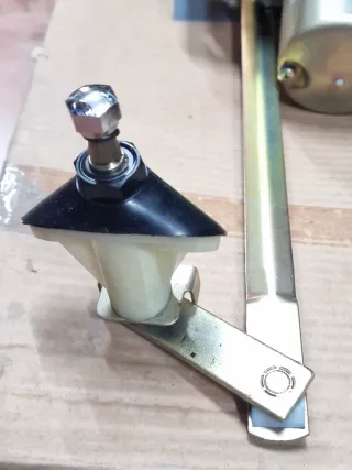 Equipo motor limpiaparabrisas Ebro P112-137-160