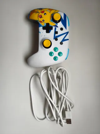 Mando Nintendo Switch Pikachu