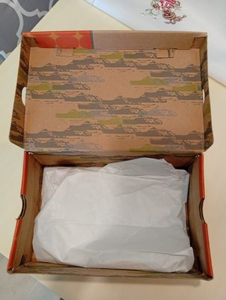 Caja de Zapatos Corteiz Marrón/Naranja