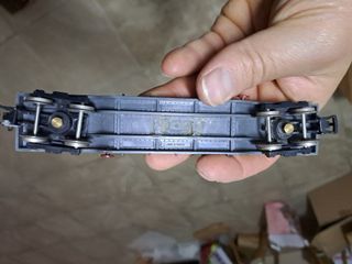 Carro militare su vagone pianale