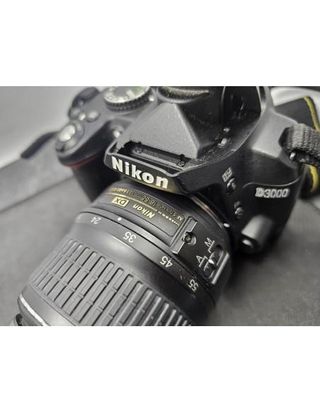 Camara Nikon D3000 con Objetivo 18-55mm