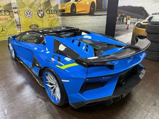 Lamborghini Aventador 2019