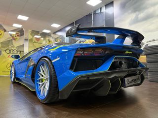 Lamborghini Aventador 2019