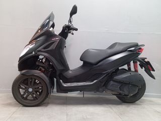 Piaggio MP3 300 HPE Negro