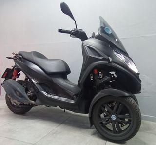 Piaggio MP3 300 HPE Negro