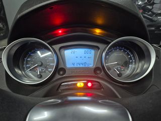 Piaggio MP3 300 HPE Negro