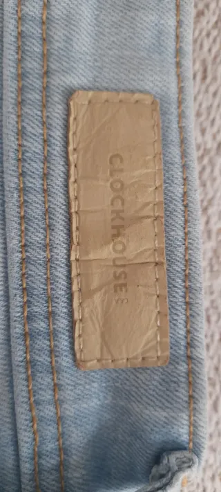 Pantalón pitillo con flecos de mujer