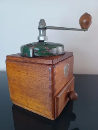 Antiguo Molinillo Peugeot Verde - 100% Original