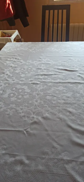 Mantelería Cuadrada 150x150 Blanca