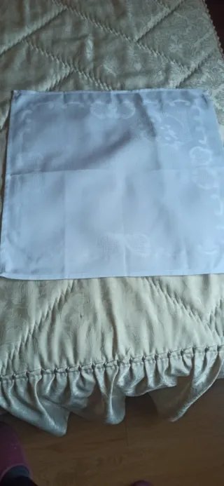 Mantelería Cuadrada 150x150 Blanca