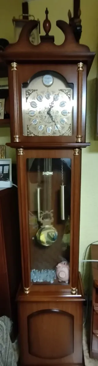 Reloj carillón de pié madera